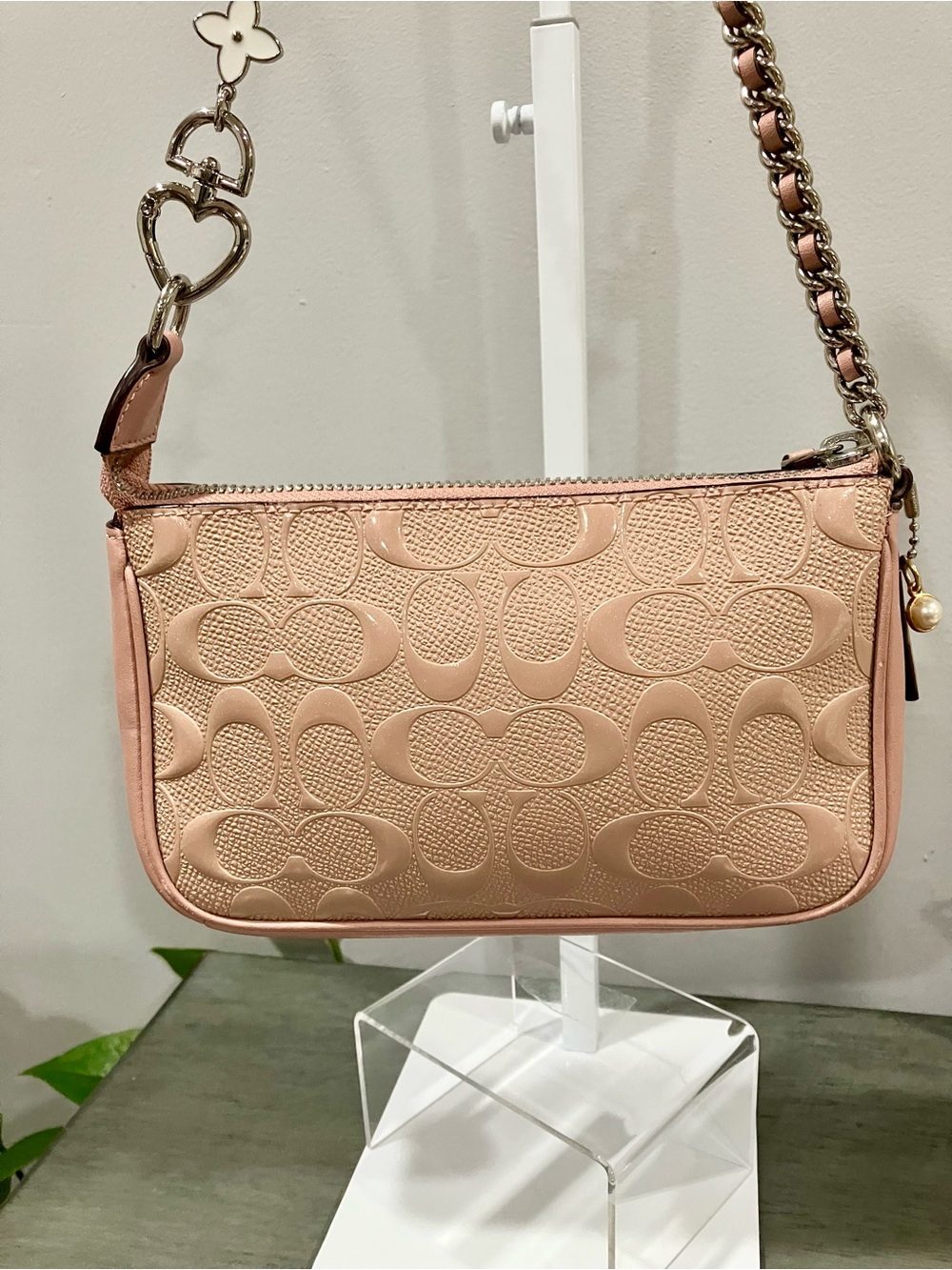 Coach Nolita in Signature Embossed Patent Leather in a pink/blush shade - Picture 3 of 11